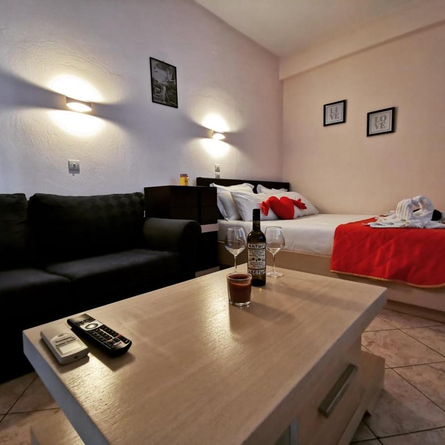 Studios Nelli Alonissos Patitiri  Bagian luar foto