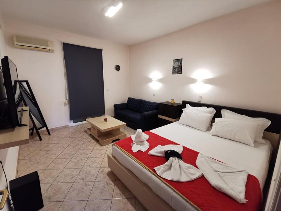 Studios Nelli Alonissos Patitiri  Bagian luar foto
