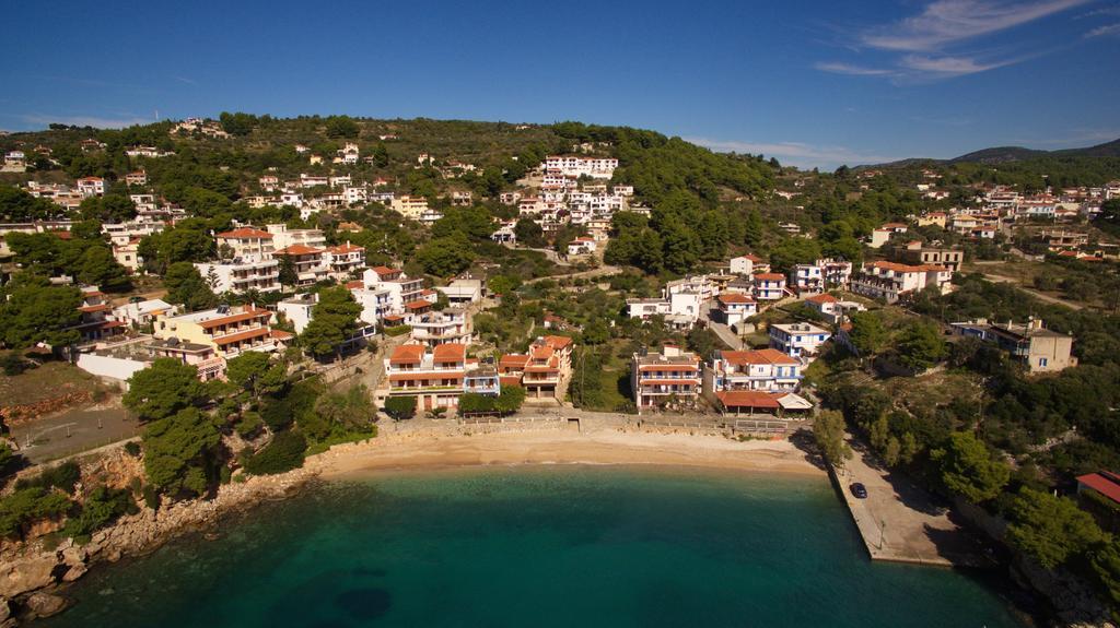 Studios Nelli Alonissos Patitiri  Bagian luar foto