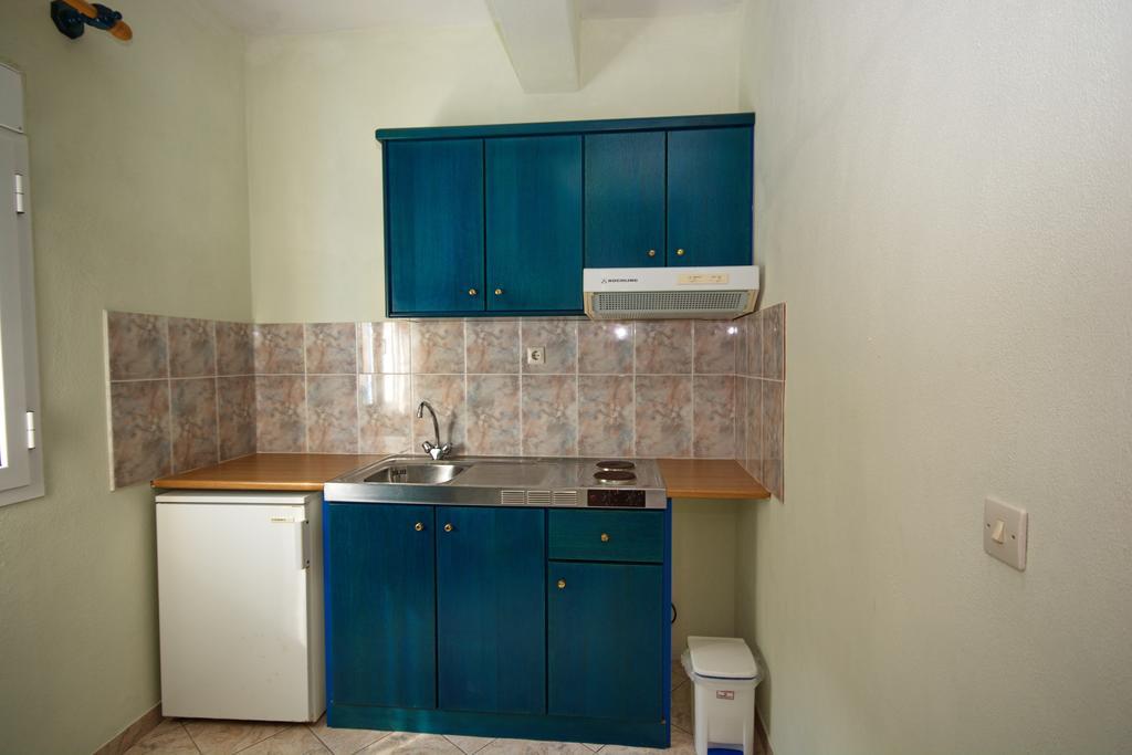 Studios Nelli Alonissos Patitiri  Ruang foto